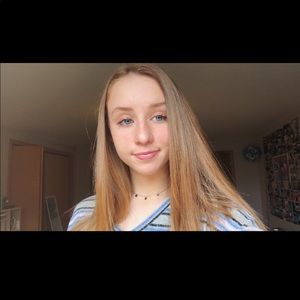 Meet your Posher, Nadia